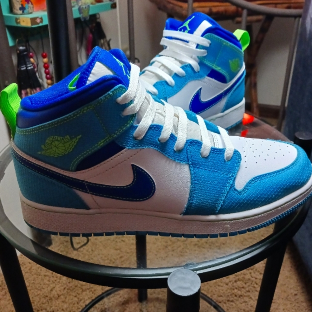 Air Jordan 1 Mid Sprite